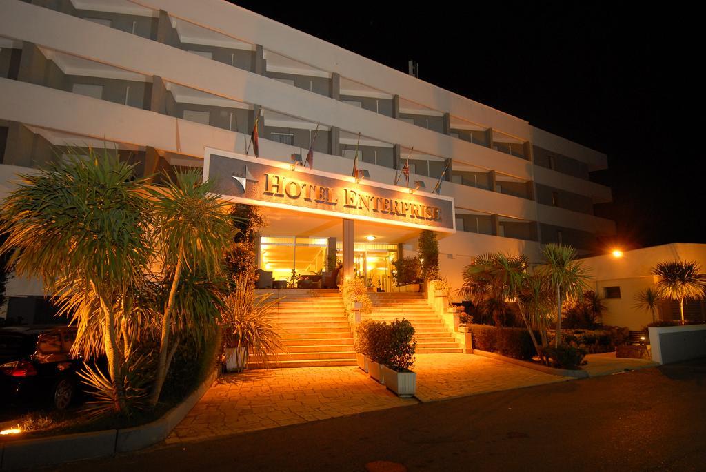 Hotel Enterprise Montalto di Castro Ngoại thất bức ảnh